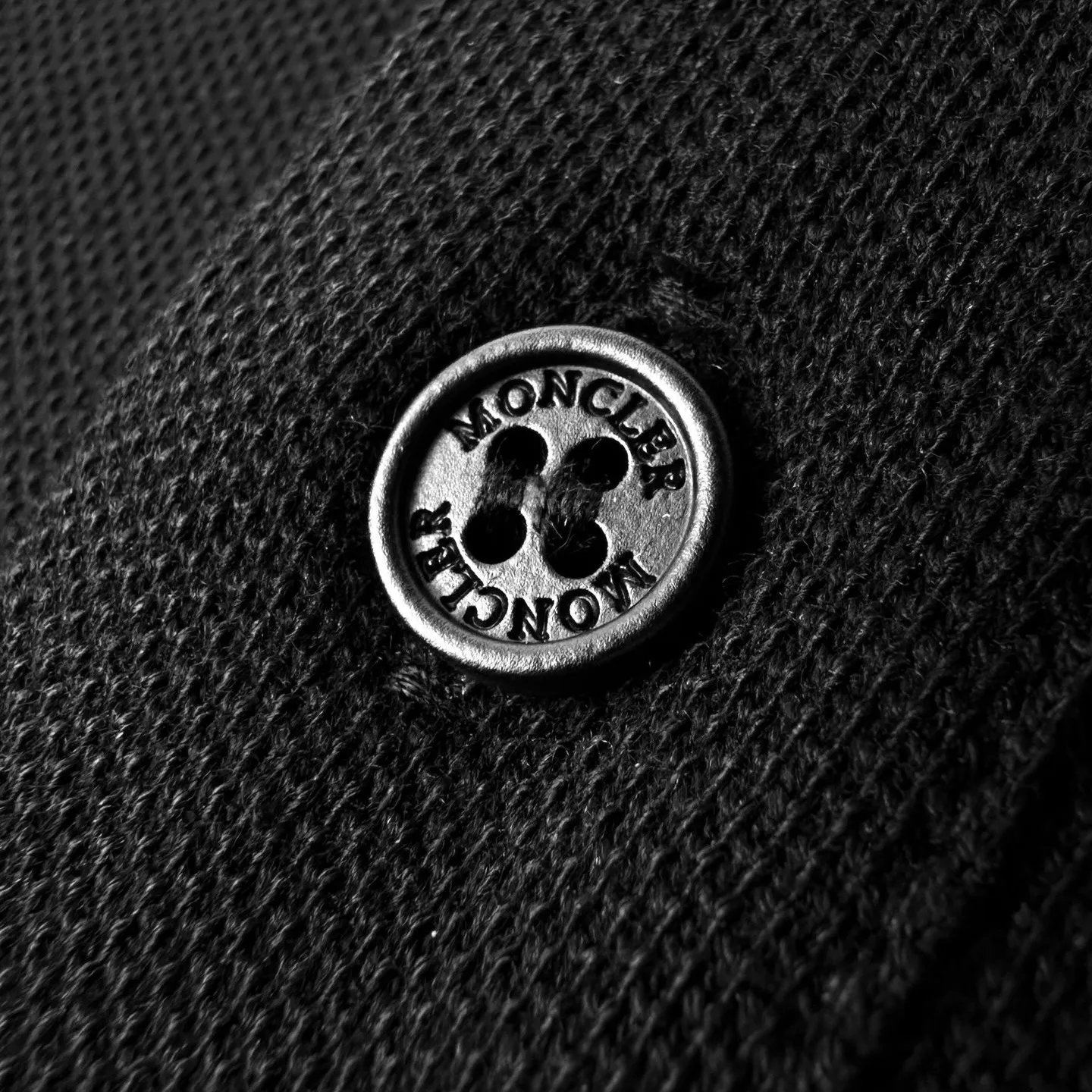 Moncler Polo MONCLER Black White ， ， 。 Size:S-M-L-XL